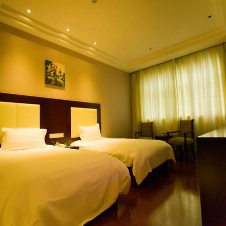 Greentree Inn Shanghai Zhongshan Hutai Hotel Dış mekan fotoğraf